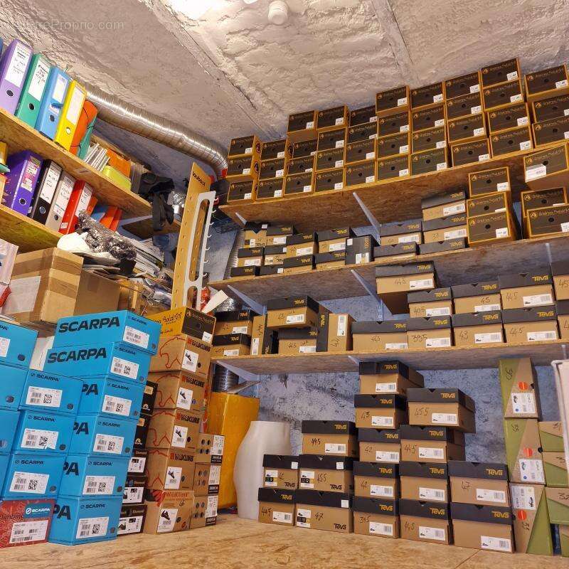 Commerce à BUIS-LES-BARONNIES