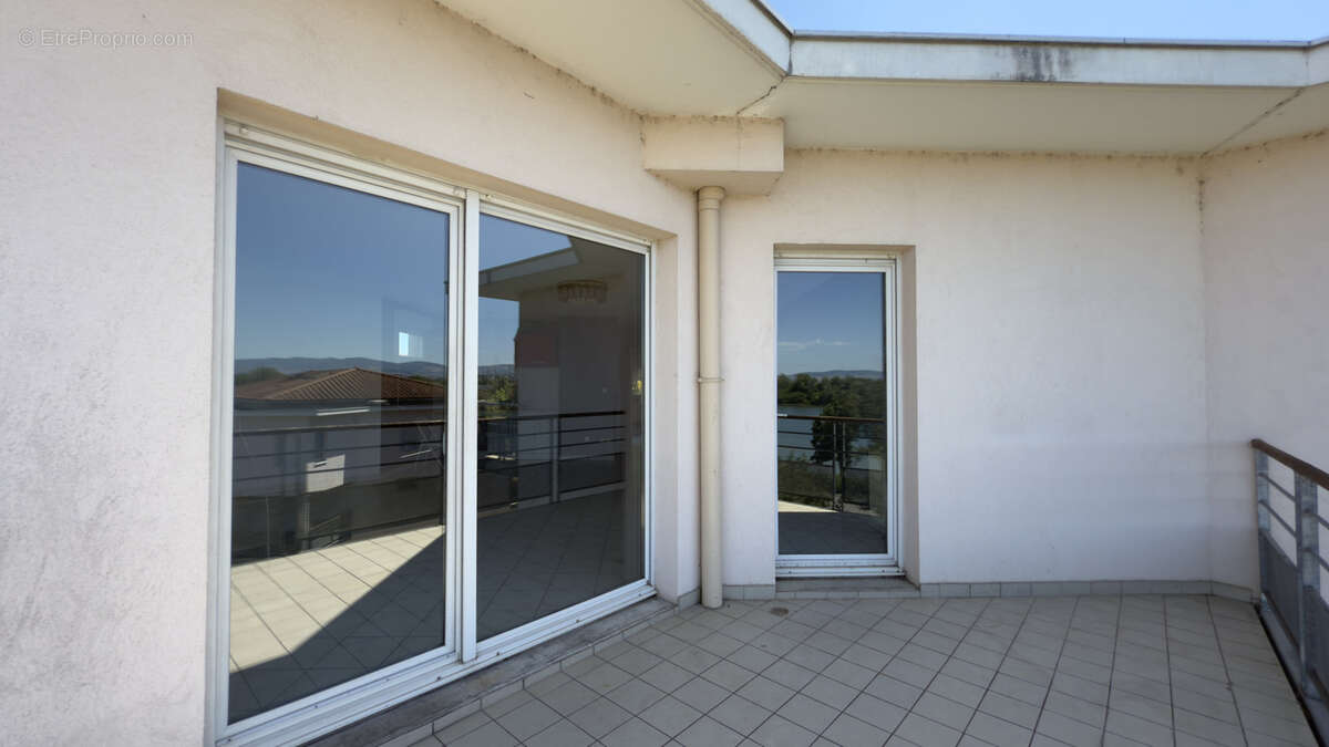Appartement à JASSANS-RIOTTIER