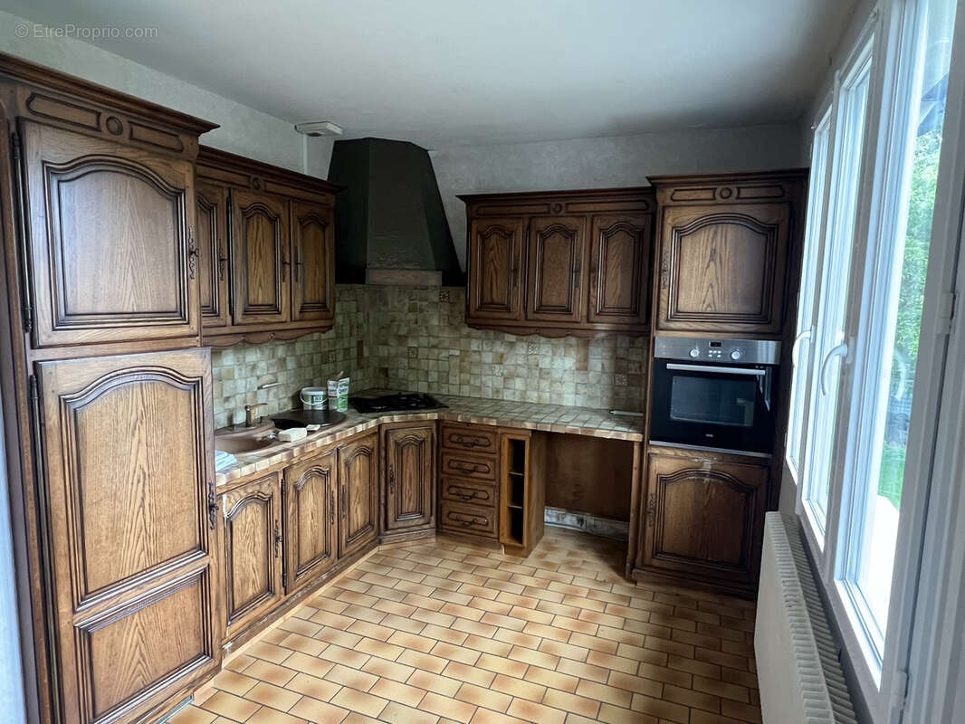 Maison à CHAROLLES