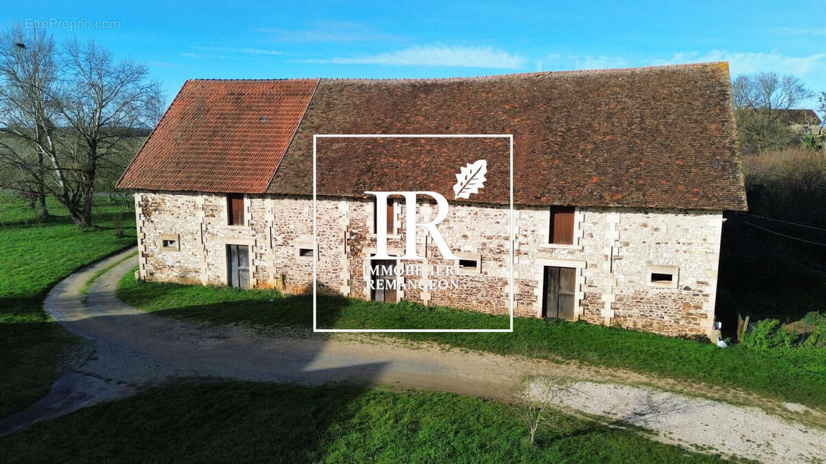 Maison 280 m² à Vierzon  - photo 3