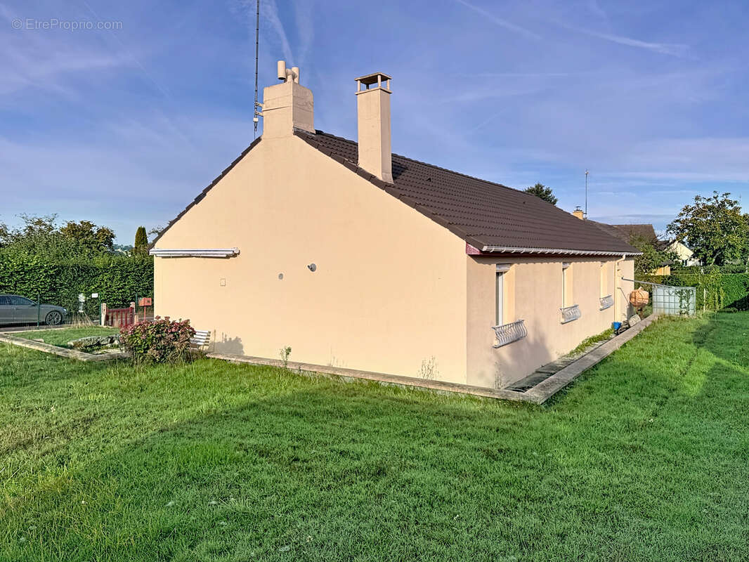 Maison à LA MEAUFFE