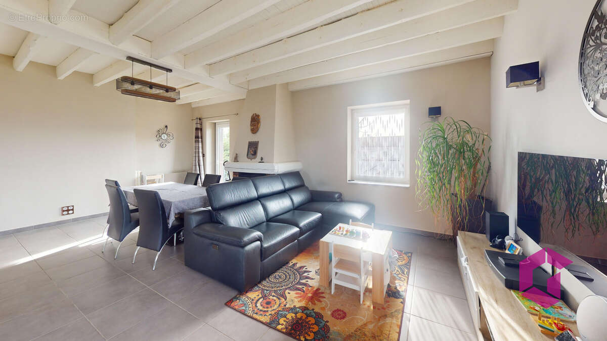 Maison en pierres - Trois chambres - Sans travaux - photo 8