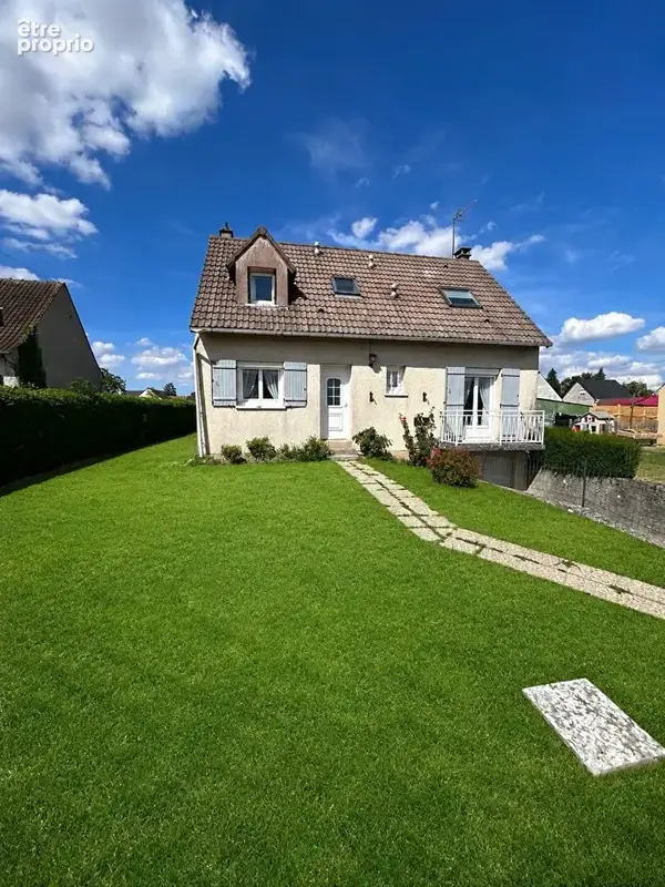 Maison à SAINTE-GENEVIEVE