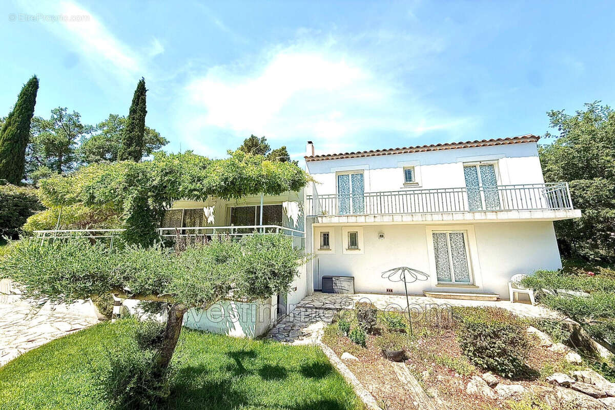 Maison à PUYLOUBIER