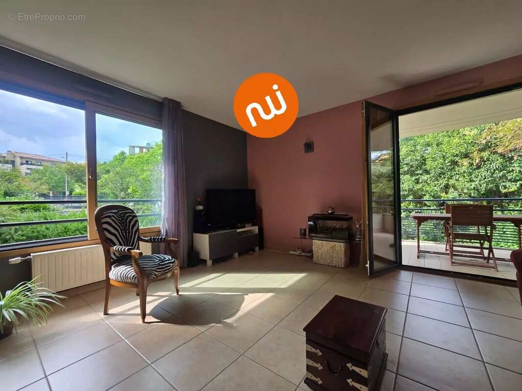 Appartement à TASSIN-LA-DEMI-LUNE