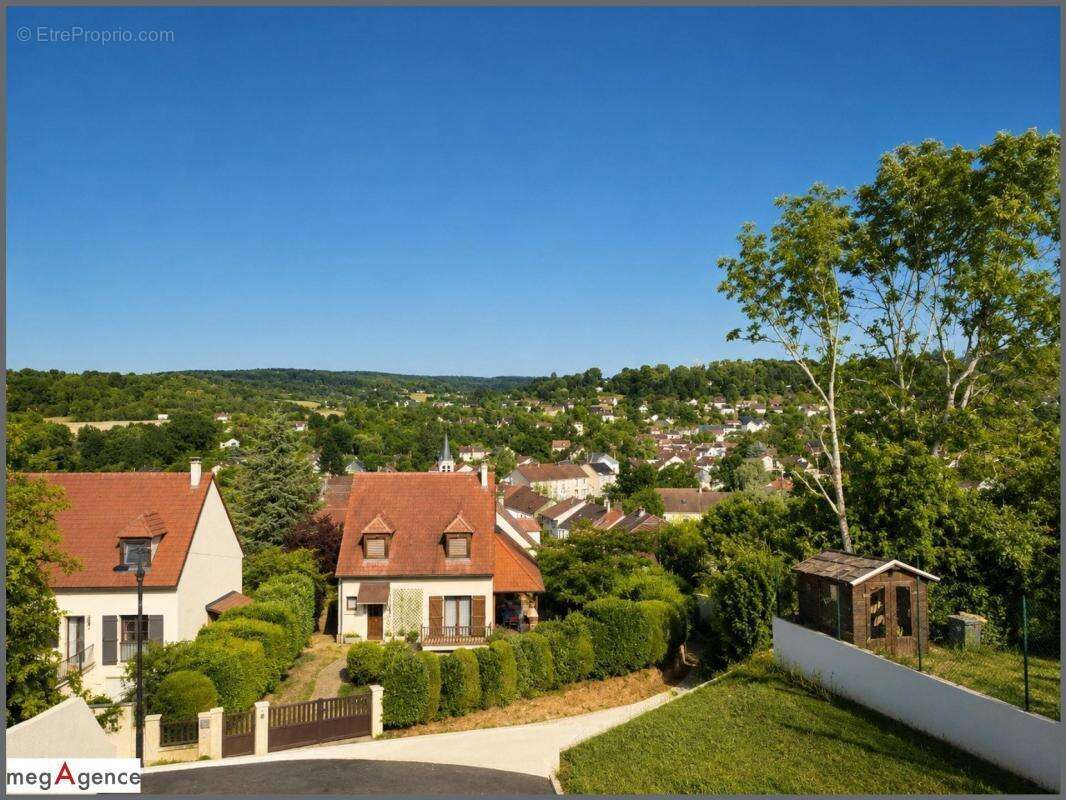40 min Paris • 4 ch. • Terrain 2 200 m² - photo 9