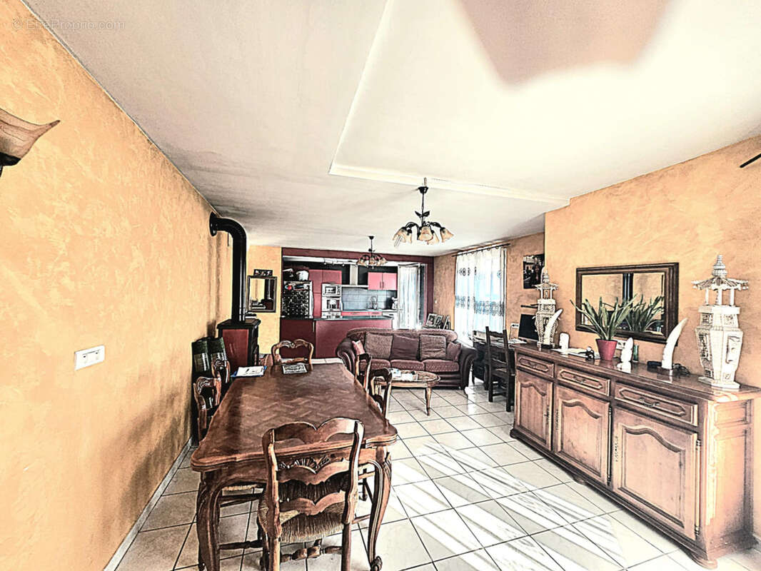 Appartement à FLEURY