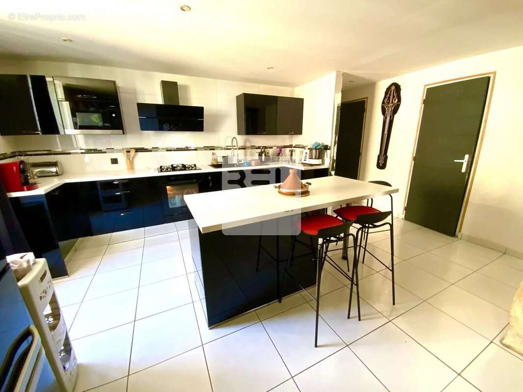 Maison à BOURG-SAINT-ANDEOL