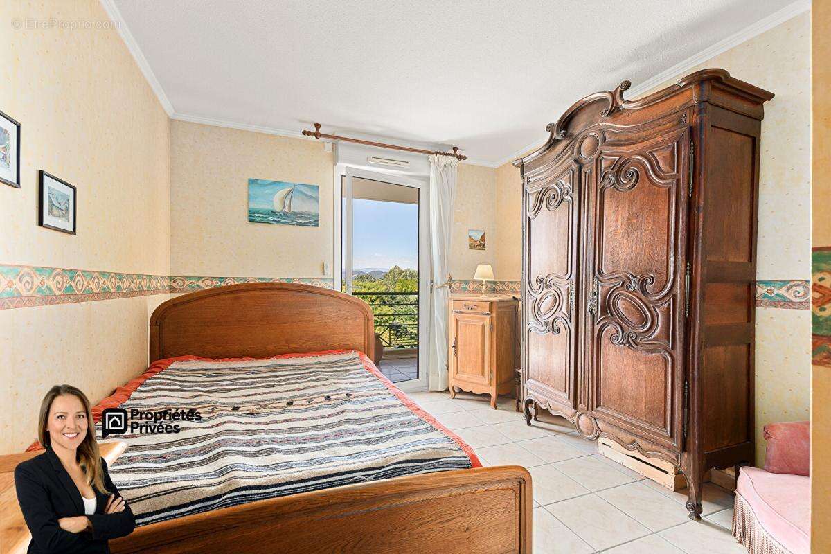 Appartement à FREJUS