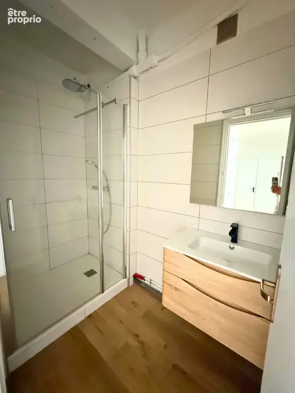 Exclusivité - Appartement T3 au dernier étage en plein coeur de Lorient - photo 5