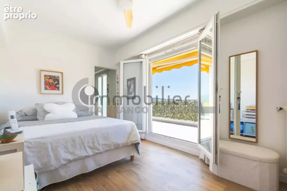 Dernier etage 4p terrasse 113m² cave garage - exclusivite - photo 16
