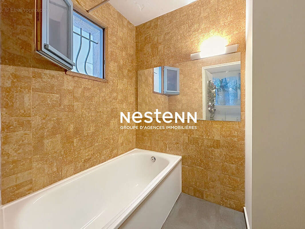 Appartement à VALLAURIS