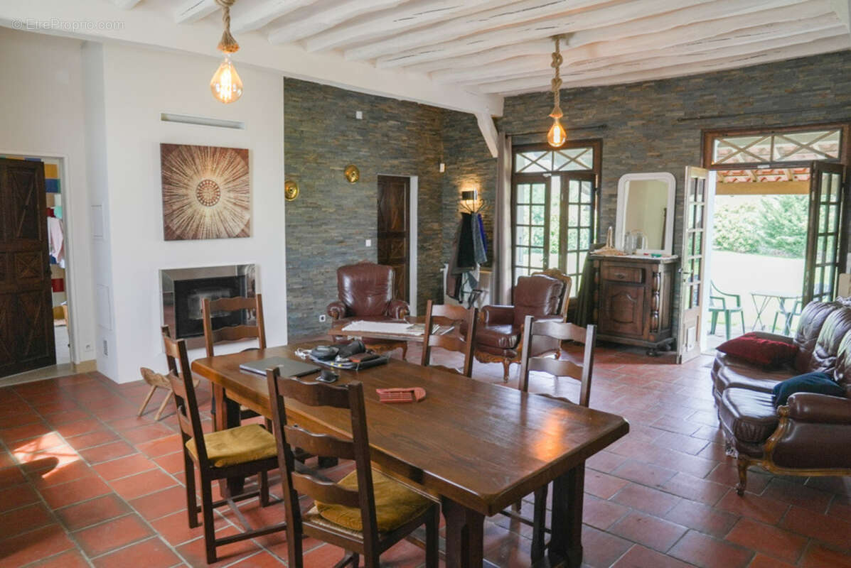Dpt Pyrénées-Atlantiques Pau/Est. à vendre MAISON/GITES de 300 m2 sur 2775 m2 de terrain avec piscine - photo 18