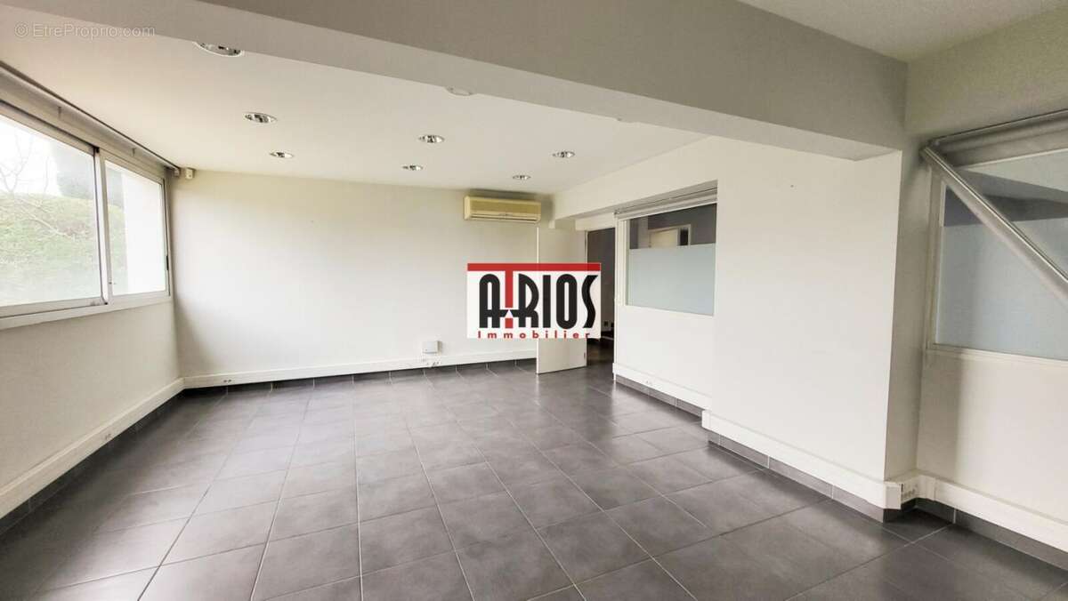 Commerce à SANARY-SUR-MER