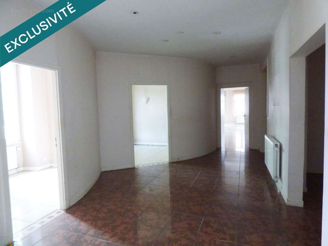 Appartement 184 m² à Cernay  - photo 6