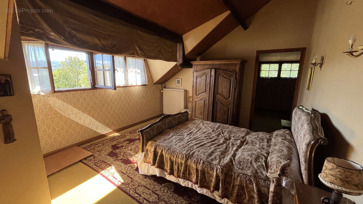 Maison à SEVERAC-L&#039;EGLISE