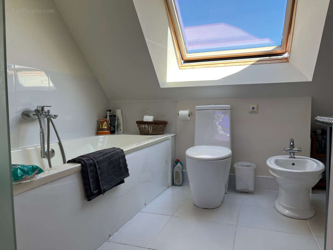 Maison à COUSSAC-BONNEVAL