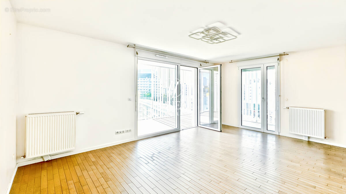 Appartement à NANTERRE