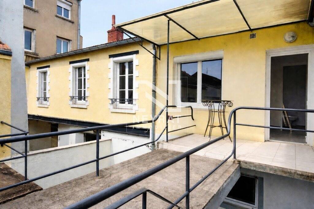 Appartement à MONTCEAU-LES-MINES