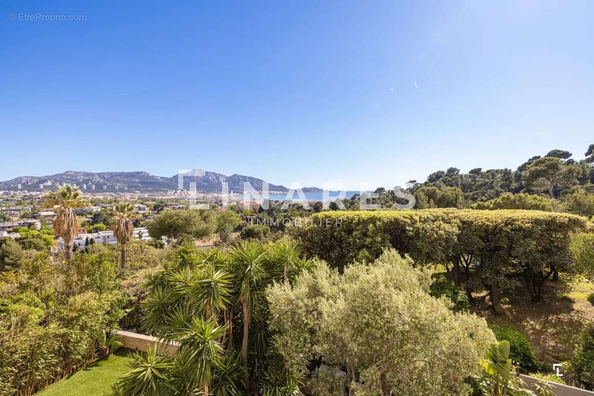 Appartement à MARSEILLE-8E