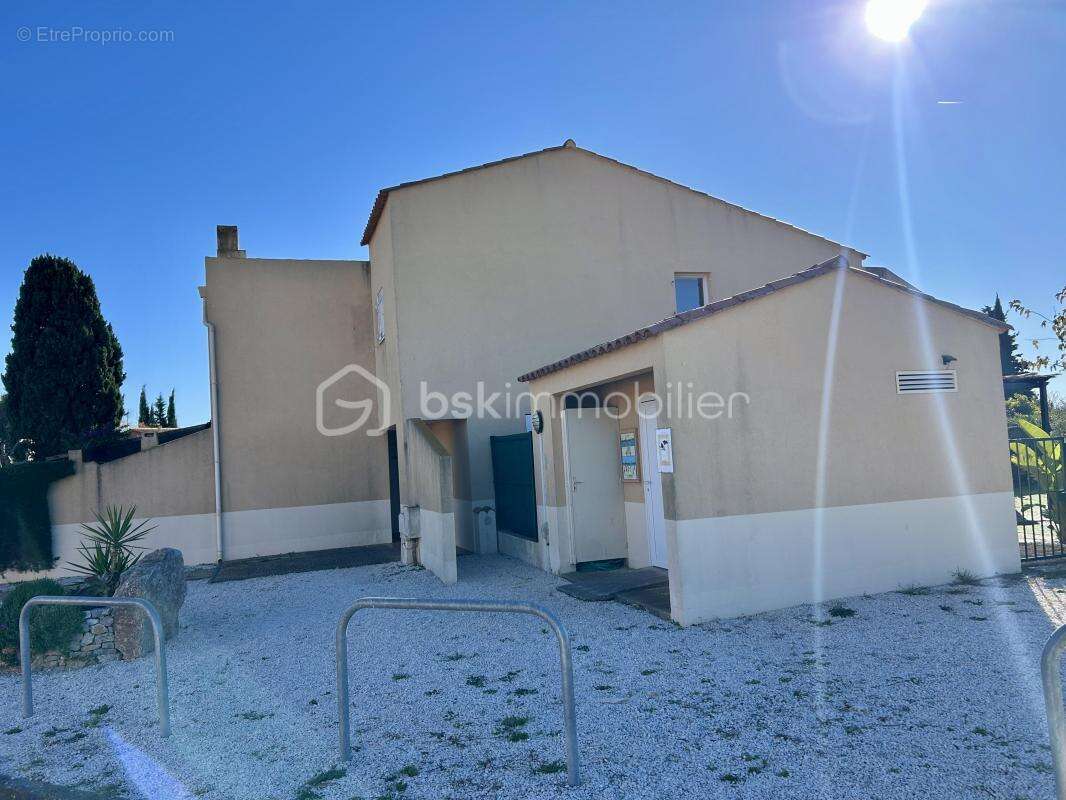 Appartement à LA LONDE-LES-MAURES