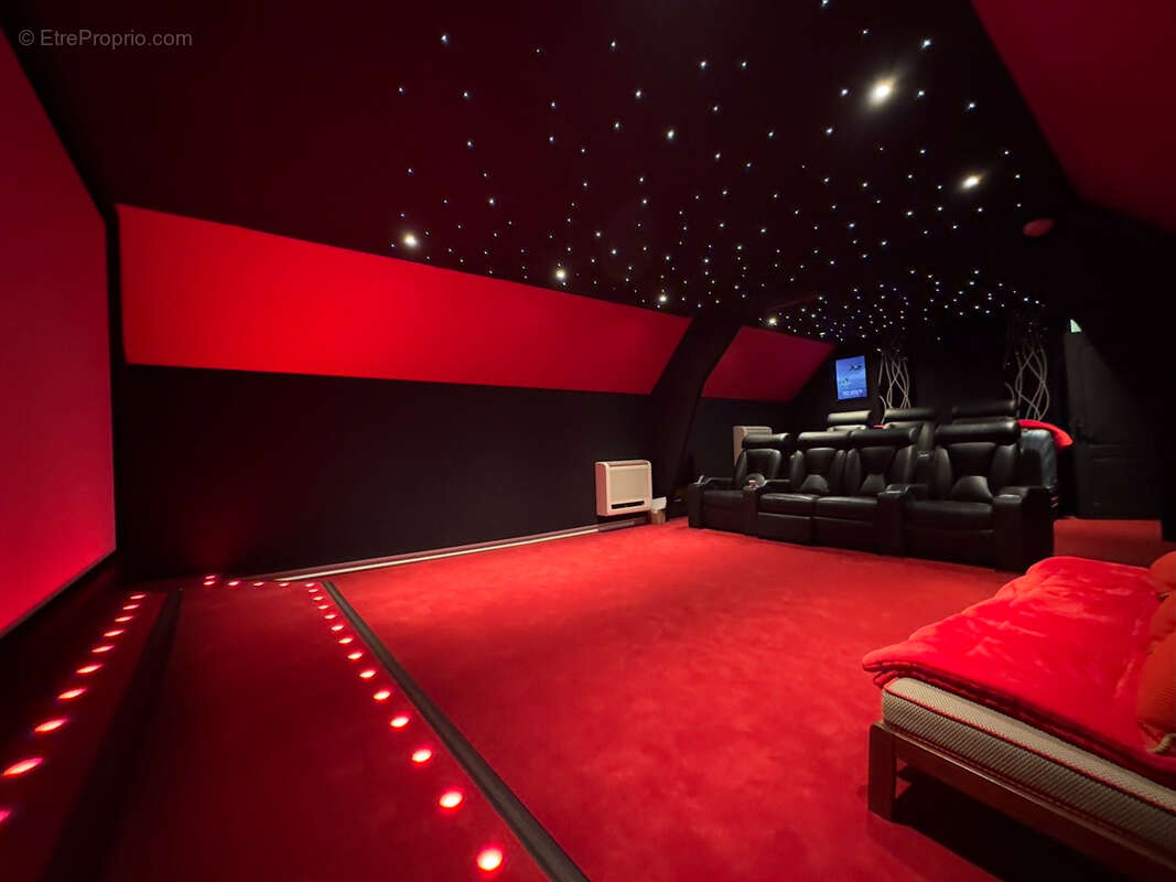 Maison à MAGNY-LE-HONGRE