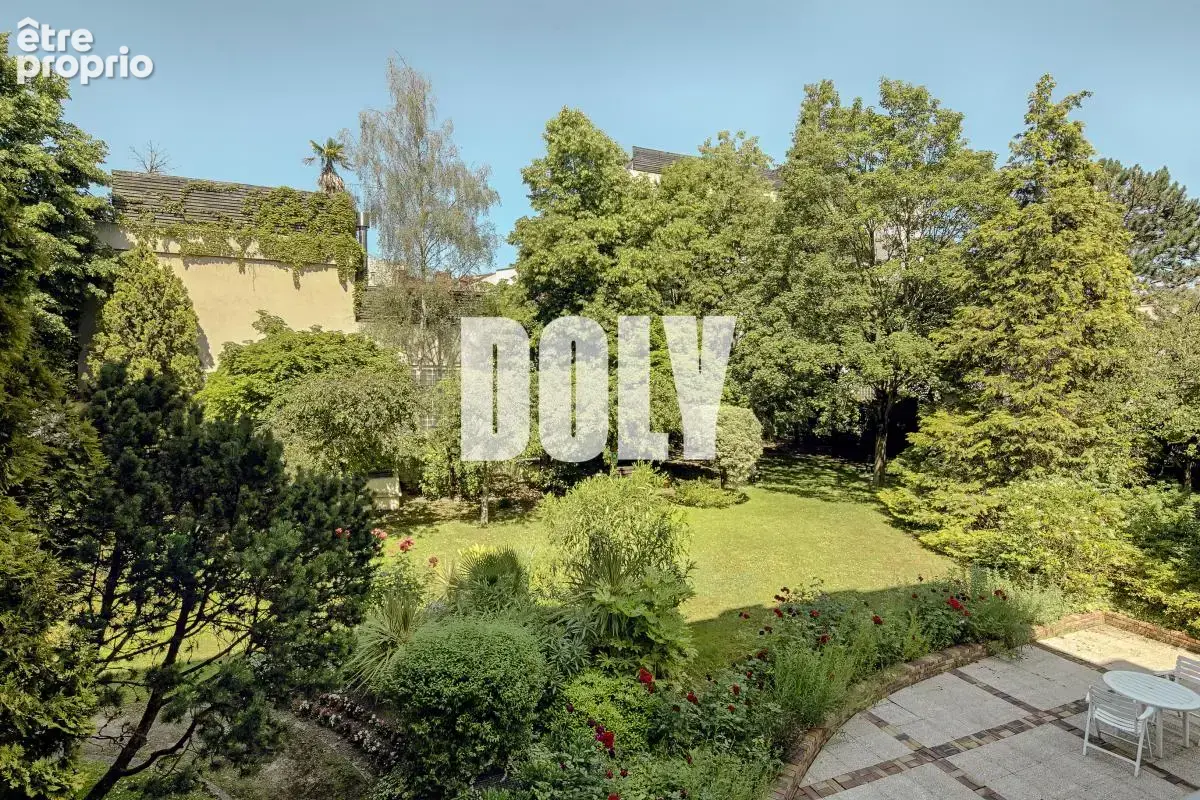 Appartement à ISSY-LES-MOULINEAUX
