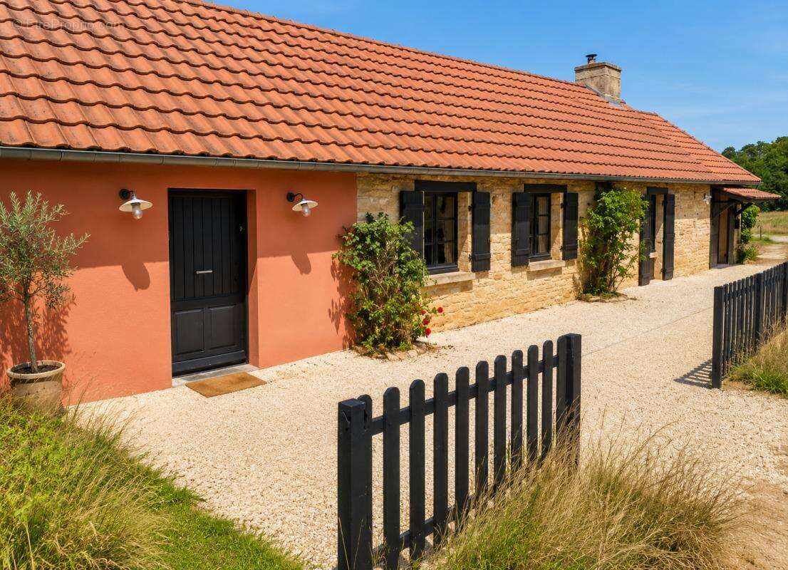Vente maison 117m2 Marcillac-Saint-Quentin (24200) - photo 13