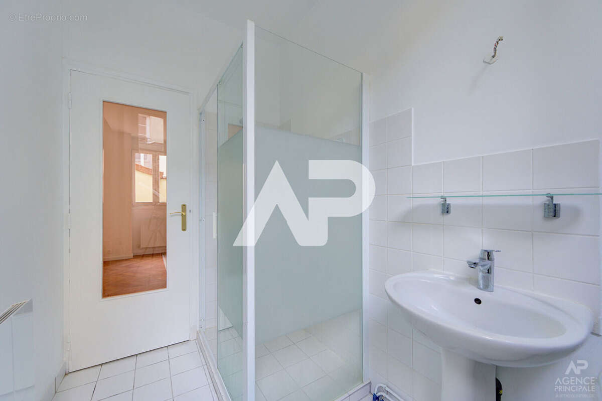 Appartement Rueil Malmaison 2 pièce(s) 28.58m2 - photo 11