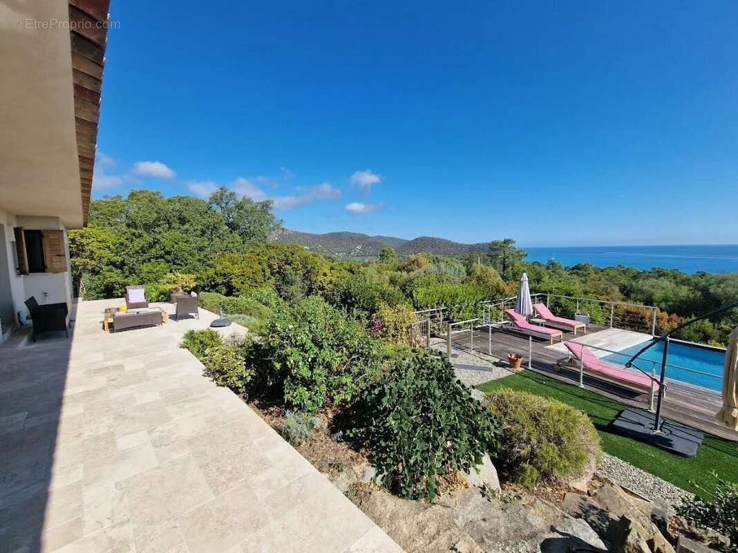 Maison à PORTO-VECCHIO