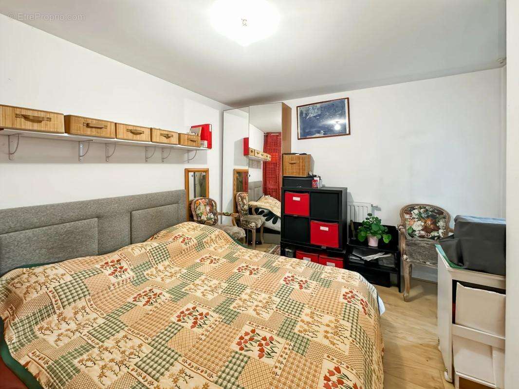 Appartement à PARIS-19E