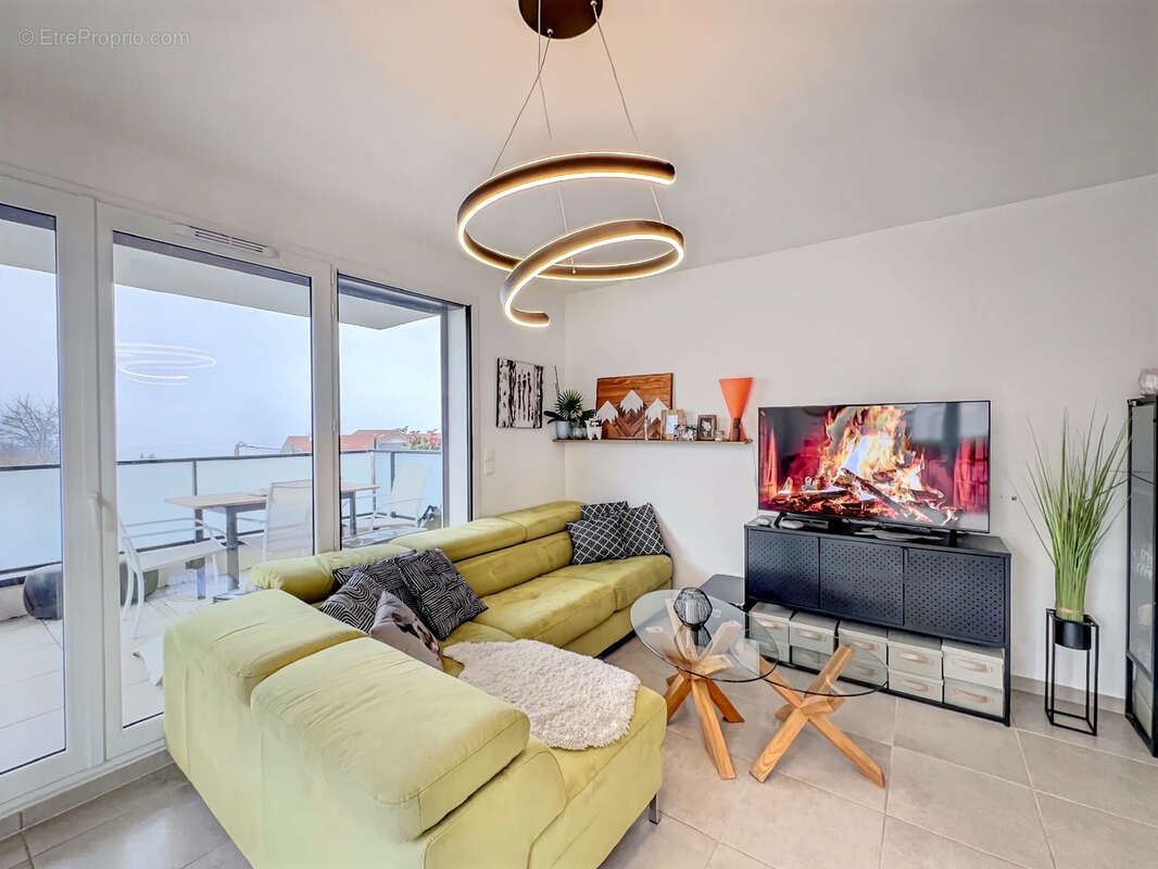 Appartement à ANTHY-SUR-LEMAN