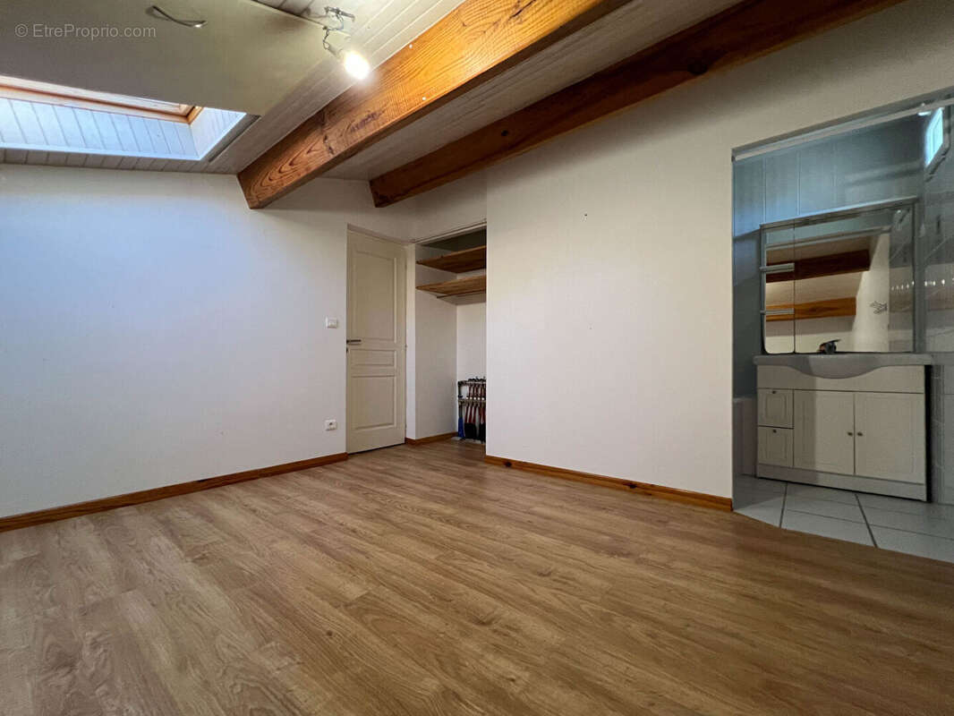 Maison à SAUGNACQ-ET-MURET