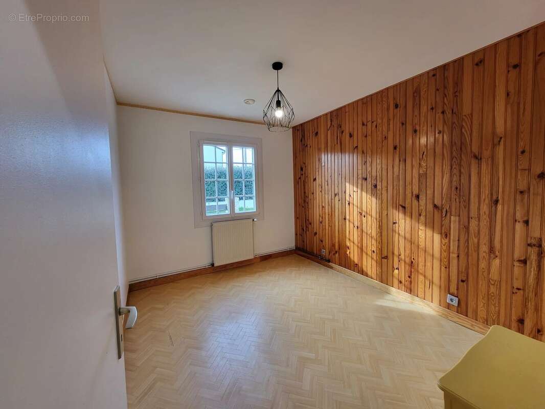 Maison à MONTMORILLON