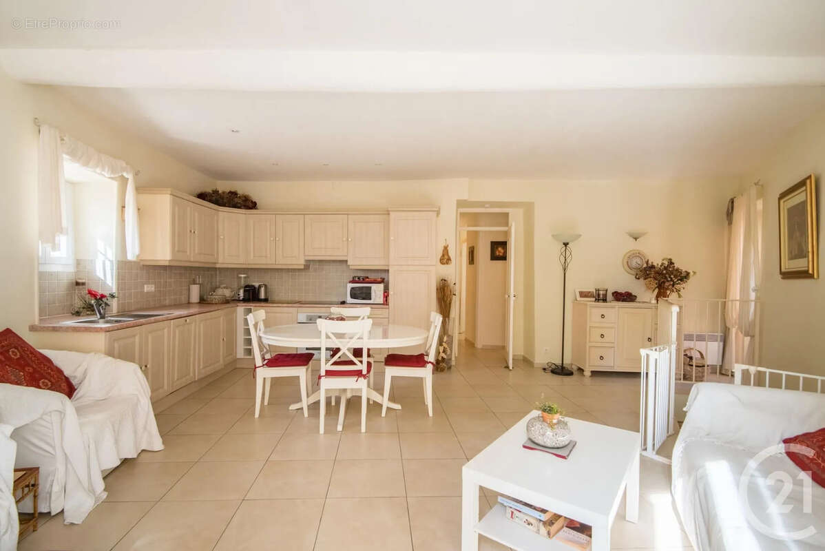 Appartement à VILLEFRANCHE-SUR-MER