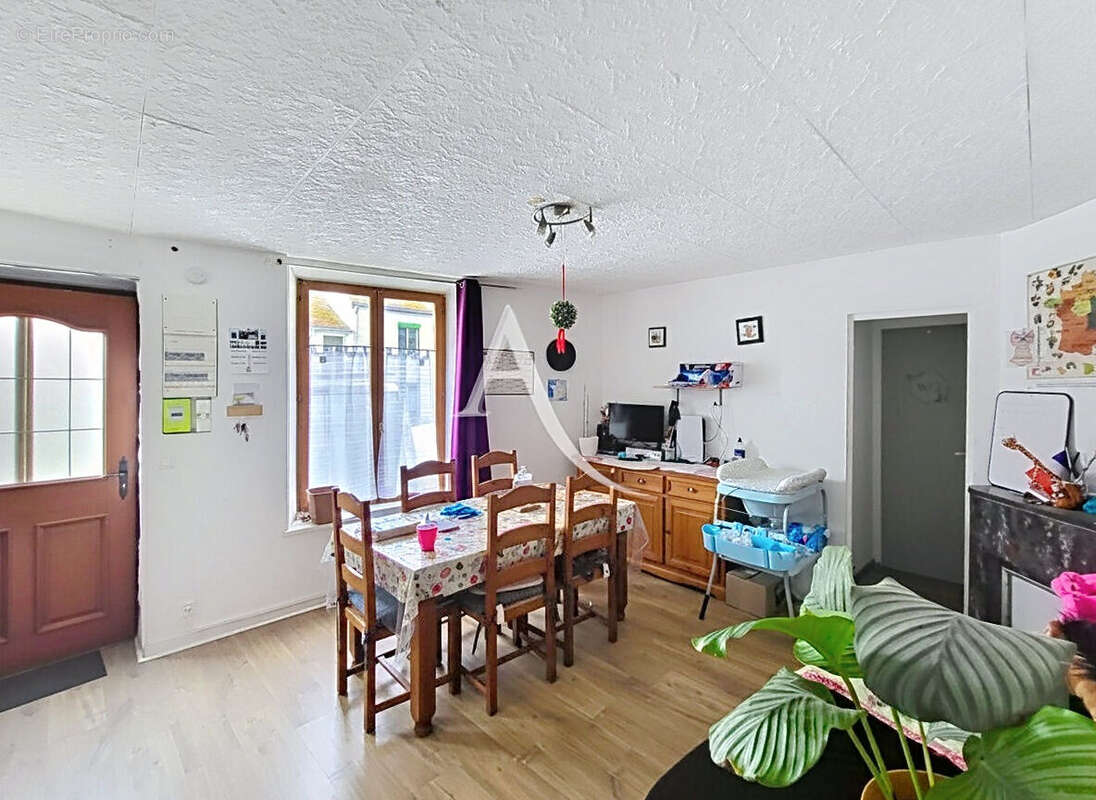 Appartement 3 pièces avec cave - photo 2