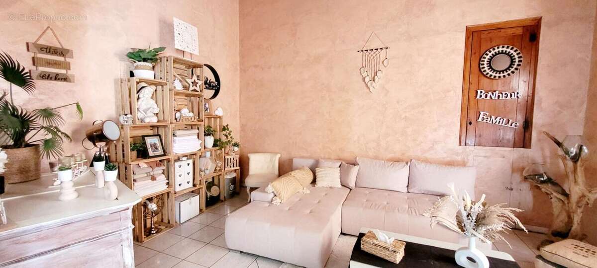 Maison à FABREZAN