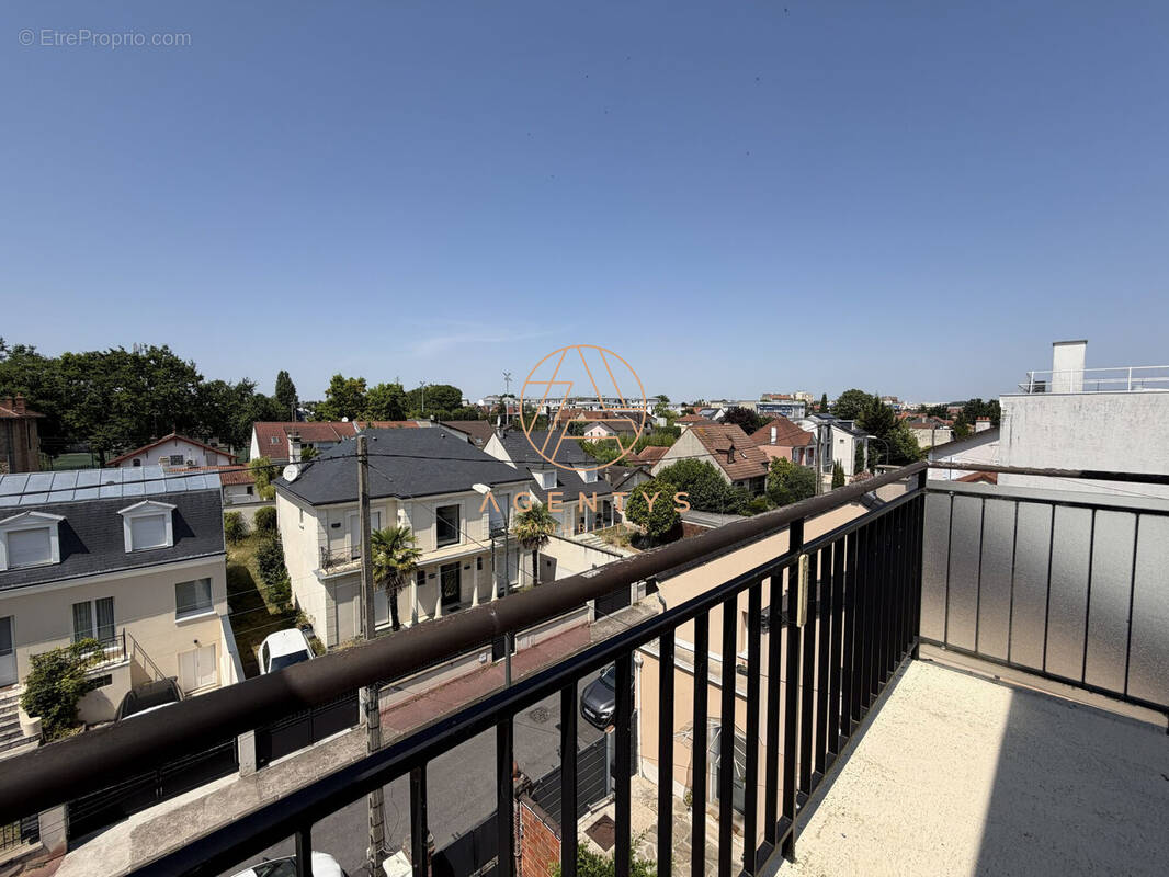 Appartement à SAINT-MAUR-DES-FOSSES