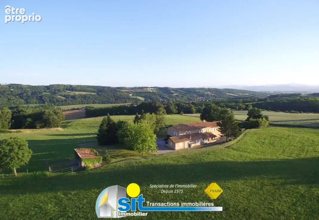 Ferme rénovée   environ 350 m2 habitables   près de 6 hectares - photo 2