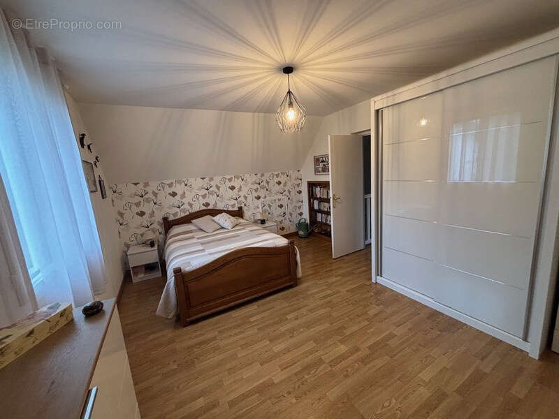 Maison à SAINT-MARTIN-DE-BOSCHERVILLE