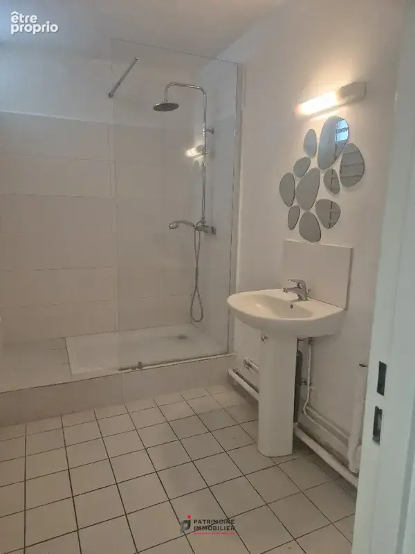 Baie-Mahault : appartement avec terrasse à vendre 190000 € - photo 4