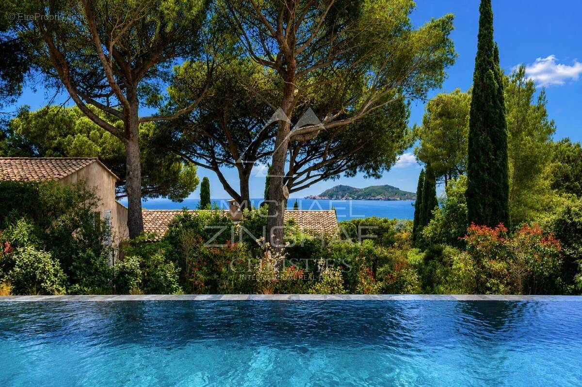 Maison à RAMATUELLE