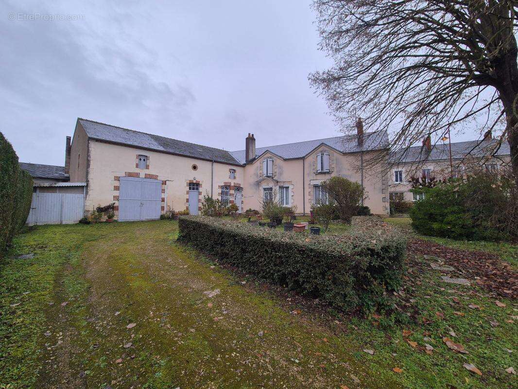 Maison à SANCERGUES