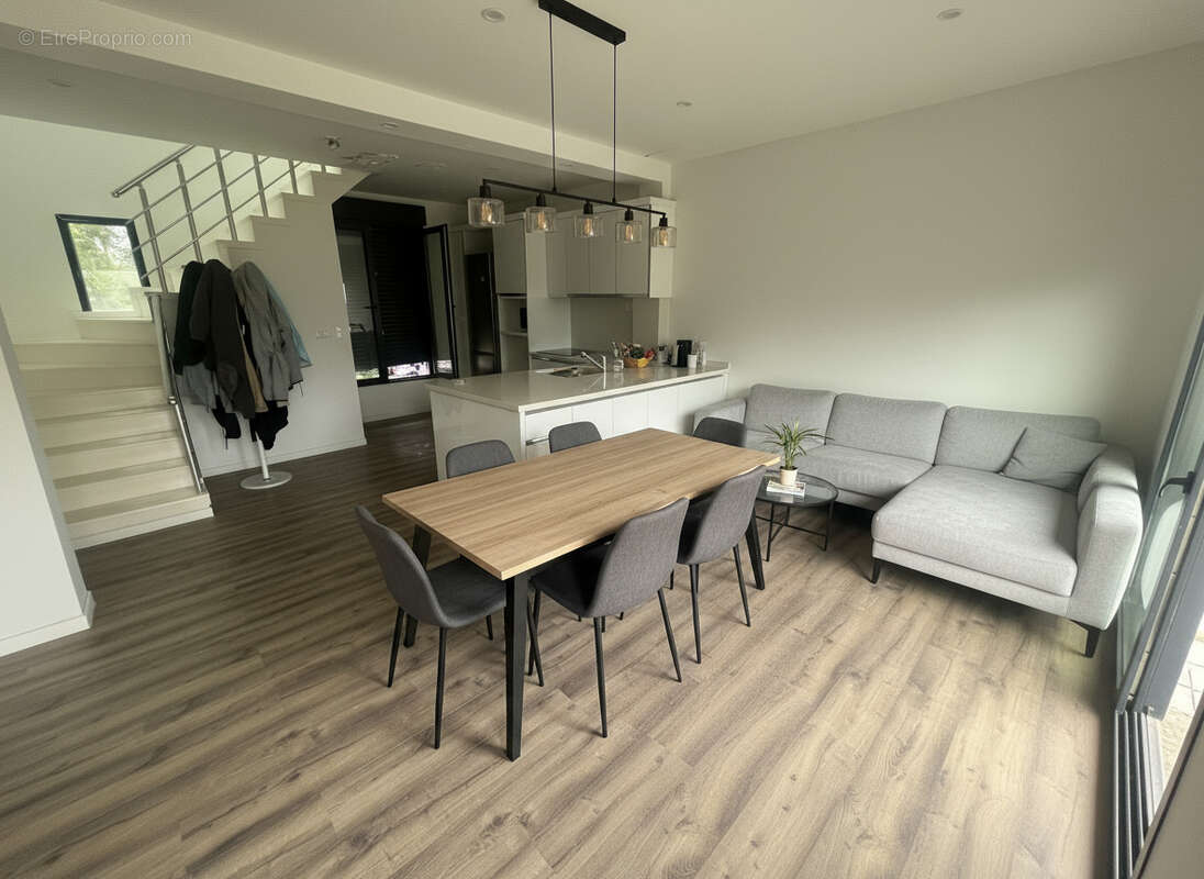 Maison à CARRIERES-SUR-SEINE