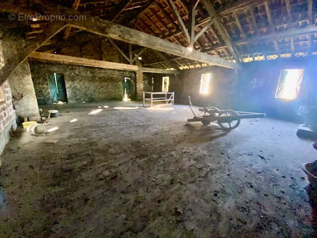Maison à SEISSAN