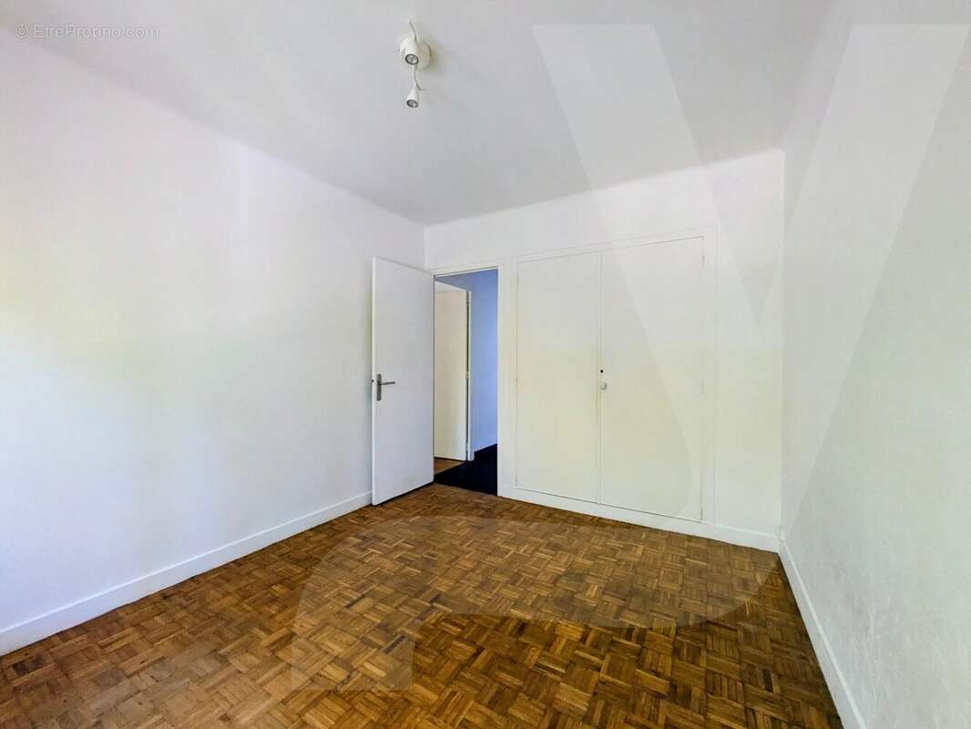 NANTES - PETIT PORT,  APPT T3 de 62 m² - Dernier étage – Balcon – Stationnement – Cave - photo 6