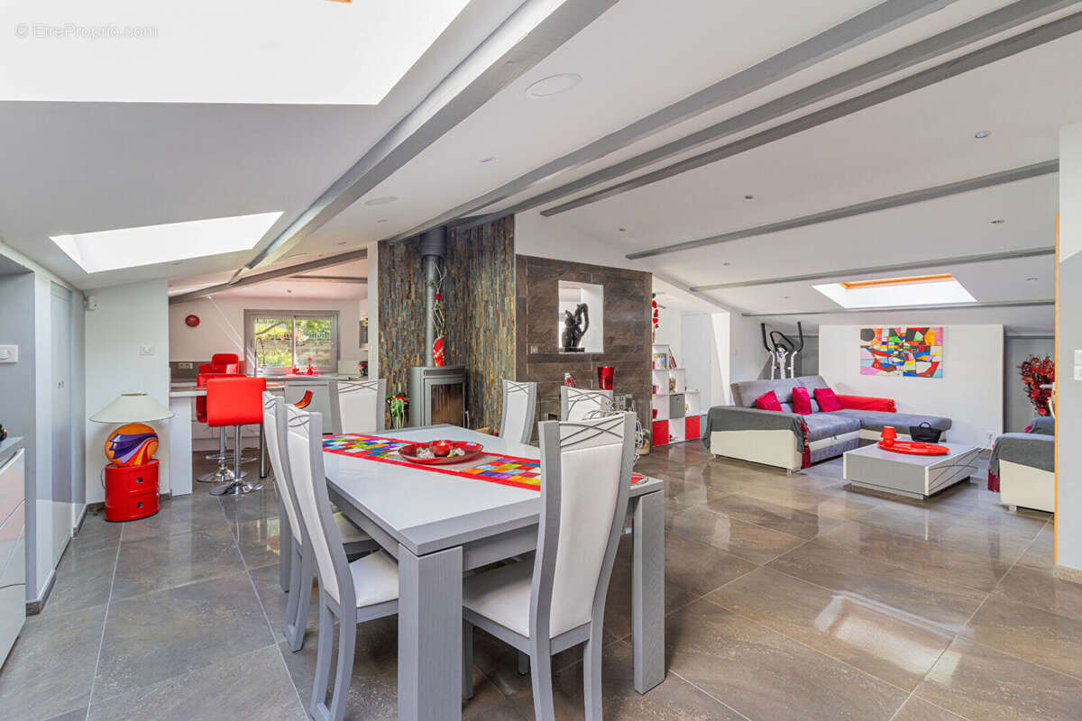 Maison à MARSEILLE-5E