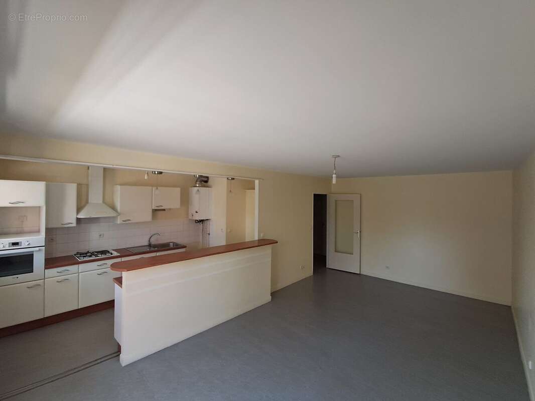 Appartement 65 m² à Loudeac  - photo 5