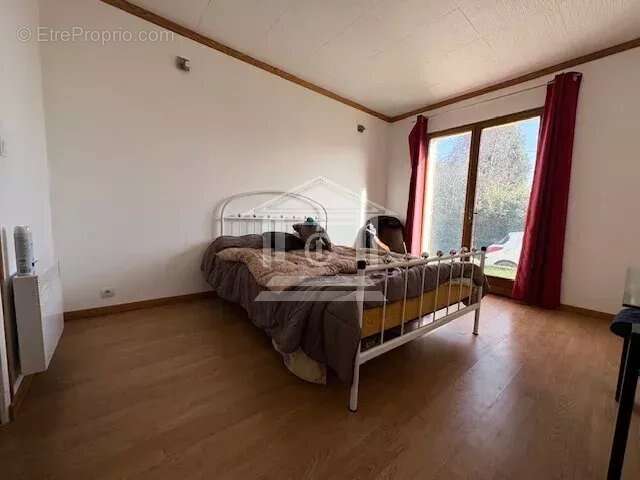 Maison à TOURRETTES