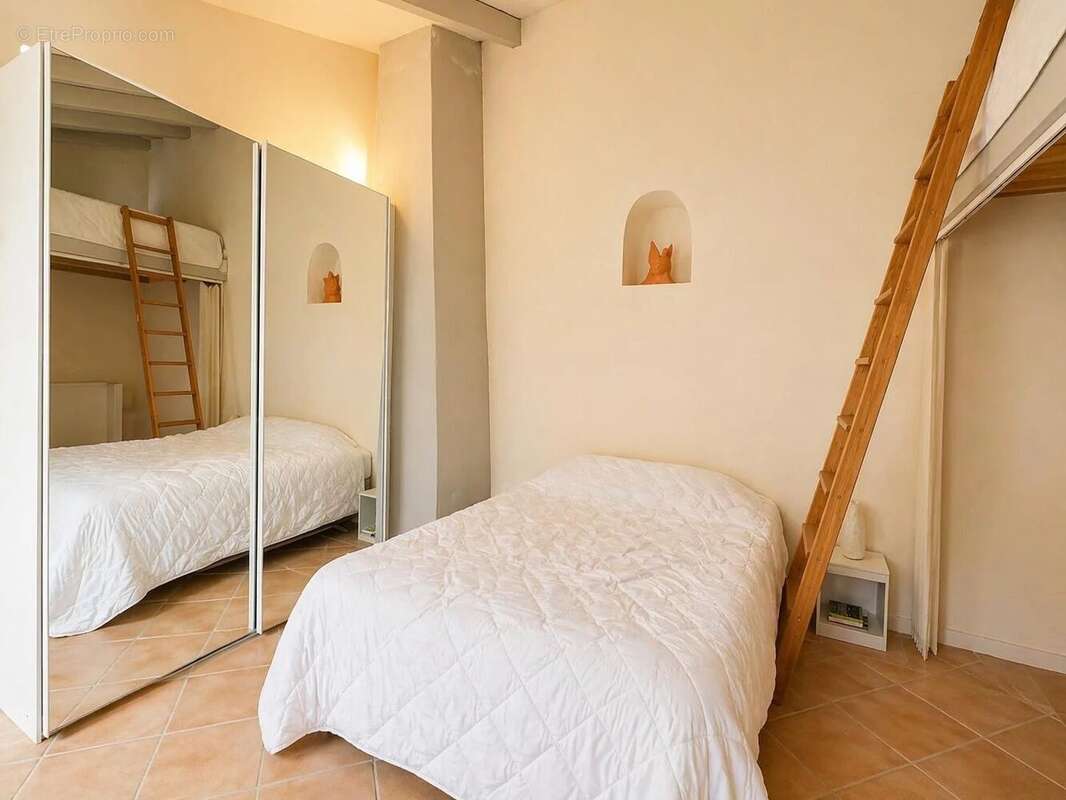 Maison à SAINT-ANTONIN-SUR-BAYON